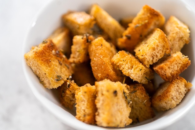 Croutons