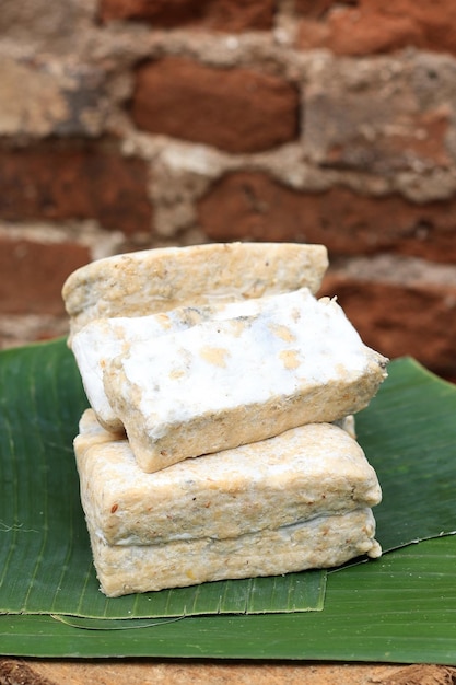 Cru Tempeh Gembus Tempeh macio feito de restos de polpa de tofu