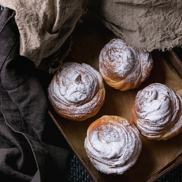 Cruffins de doces modernos