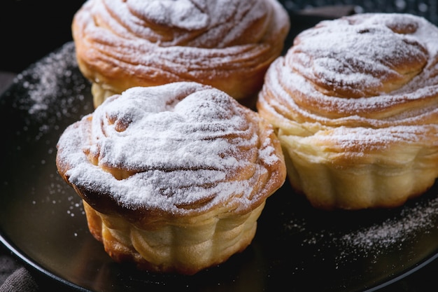 Cruffins de pastelaria moderna