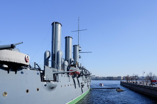 Cruiser Aurora un museo en un buque de guerra del barco museo del siglo XX en Rusia San Petersburgo el símbolo de la revolución de octubre actualmente conservado como barco museo en el río Neva