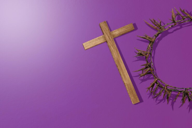 Foto cruz cristã e coroa de espinhos