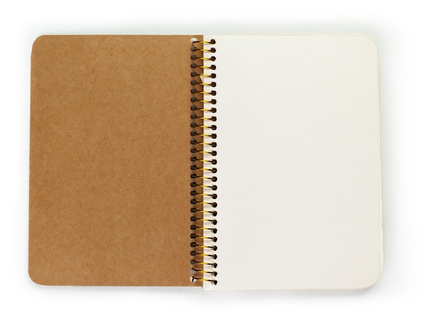 Cuaderno aislado sobre fondo blanco