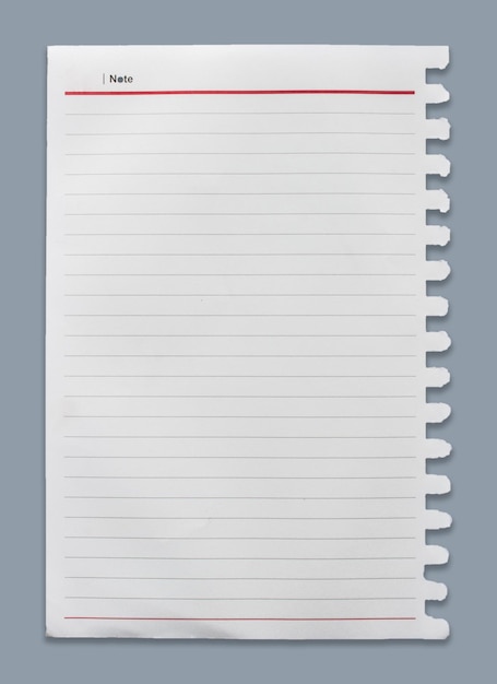Cuaderno de notas en espiral realista en blanco aislado en gris