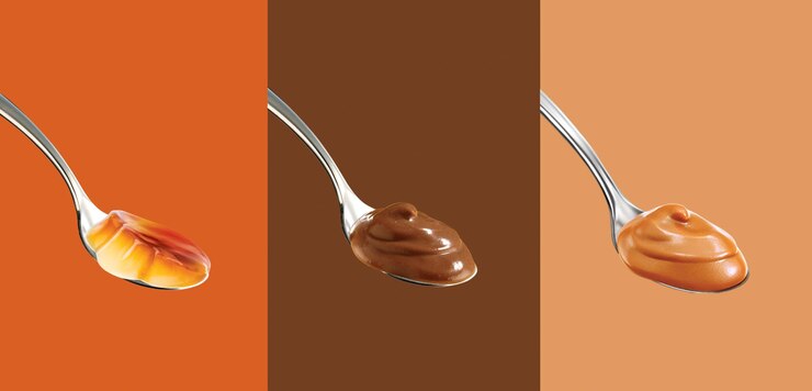 Una cuchara con las palabras "chocolates" en ella.