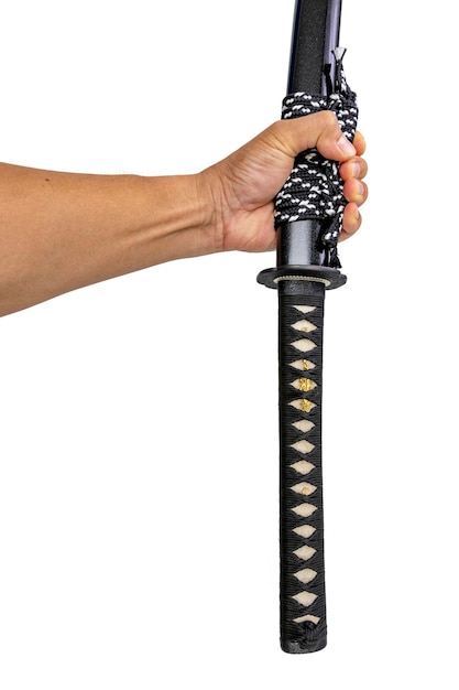Cuchillo de espada al revés hecho para mostrar que la espada está apretada No se cae de la vaina fácilmente aislada en un fondo blanco