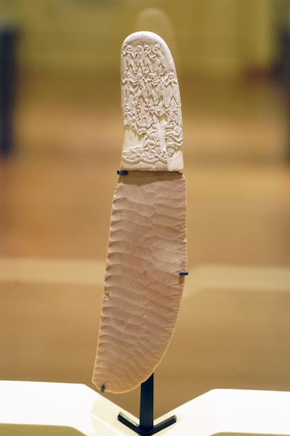 Cuchillo de marfil Gebel el-Arak 3500 - 3200 a.C.