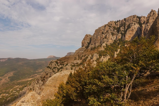 Cuesta de montaña del macizo de Demerdzhi