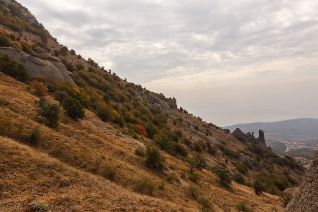 Cuesta de montaña del macizo de Demerdzhi