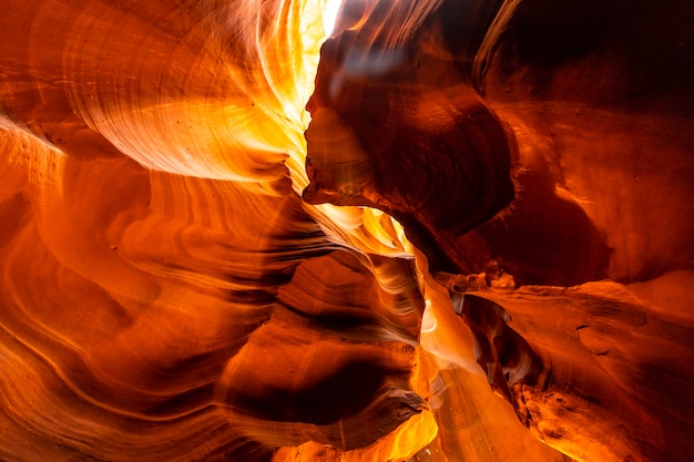 La cueva famosa por las texturas de los colores naranja y rojo, Upper Antelope en la ciudad de Page, Arizona. Estados Unidos