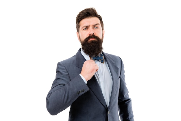 Cuidado de la barba para el hombre de verdad éxito empresarial moderno hipster con barba tiene negocio propio empresario barbudo en traje formal vida de oficina jefe brutal hombre aislado en blanco ceo con barba larga