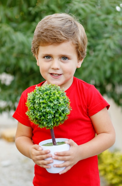 Cuide do planeta. Plante sua árvore