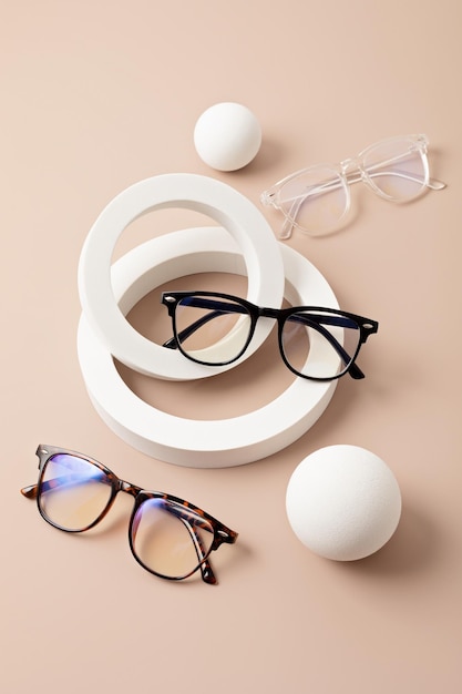 Óculos elegantes Seleção de óculos de loja óptica em acessórios de moda óptica