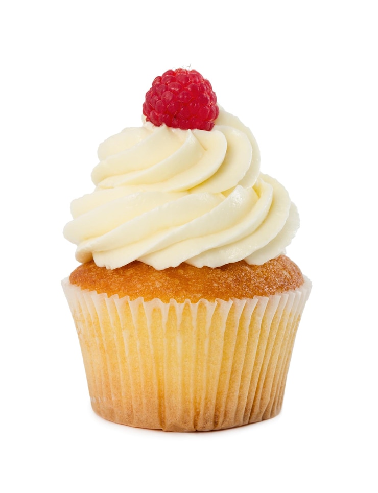 Foto cupcake com framboesa fresca isolada em branco