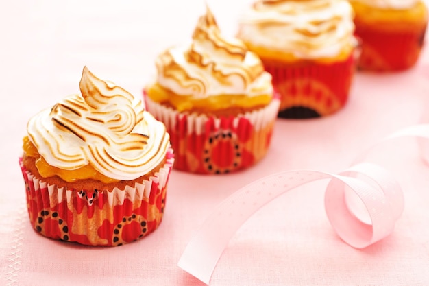 Cupcakes com chantilly