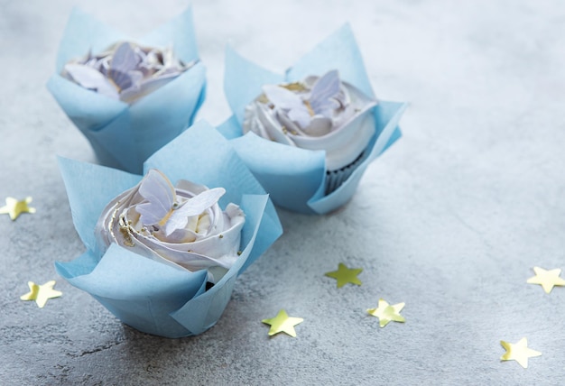 Cupcakes con decoración de mariposas