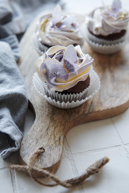 Cupcakes con decoración de mariposas