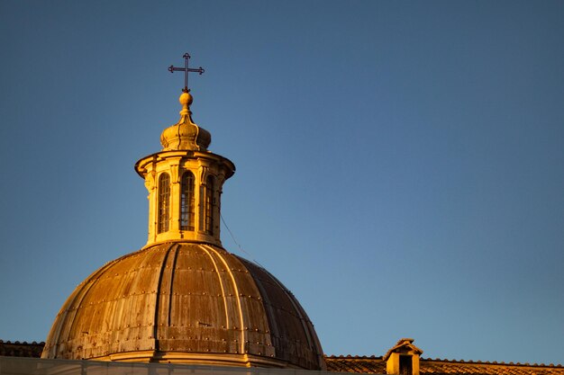 Foto cúpula de la capilla theodoli o santa maría del pueblo en roma, italia