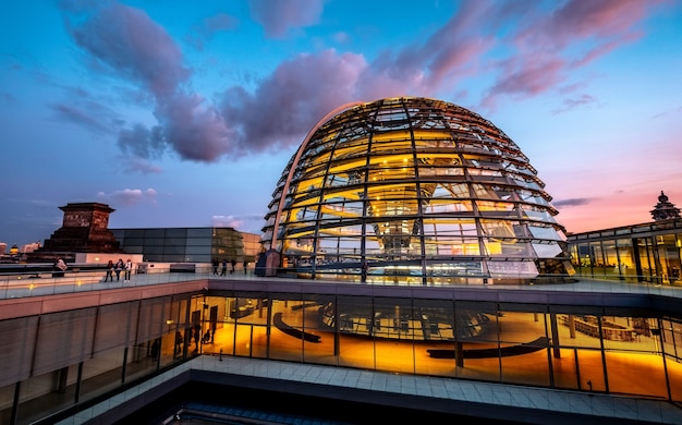 Cúpula de cristal grande del Reichstag