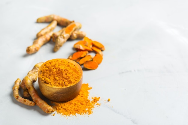 Curcuma longa em pó de raiz de cúrcuma