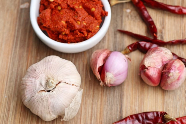 curry e ingredientes de pimenta