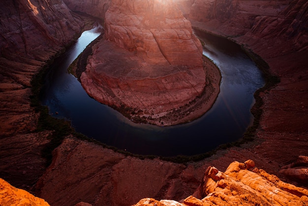 Curva em ferradura do Arizona do Rio Colorado no Grand Canyon.