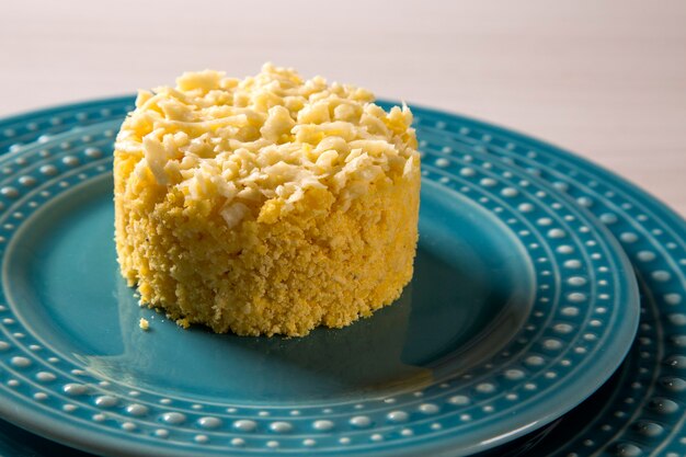 Cuscús de maíz. Cuscus en un plato