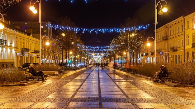 Czestochowa Polonia 31 de diciembre de 2023 Centro de la ciudad de Czestochowa en Nochebuena