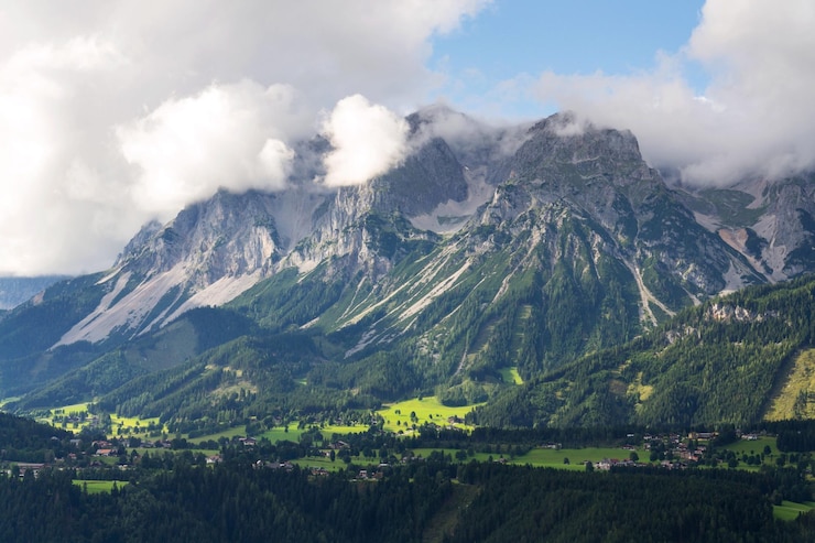 Foto dachsteingebirge über schladming nördliche kalkalpen österreich