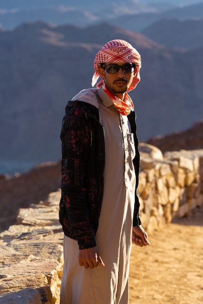 Dahab Ägypten Porträt eines Beduinen im Sinai-Gebirge