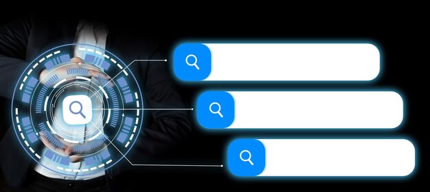 Dama en traje de oficina negro de pie y sosteniendo un importante mensaje tecnológico entre sus manos Imagen de estilo futurista con brillo de color que presenta noticias