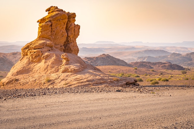 Damaraland. Camino de ripio de Palmwag a Twyfelfontein en Namibia.