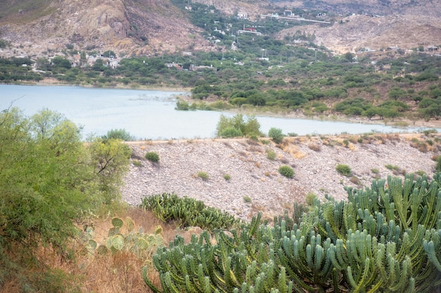 Damm mit sehr wenig Wasser in Victoria Guanajuato