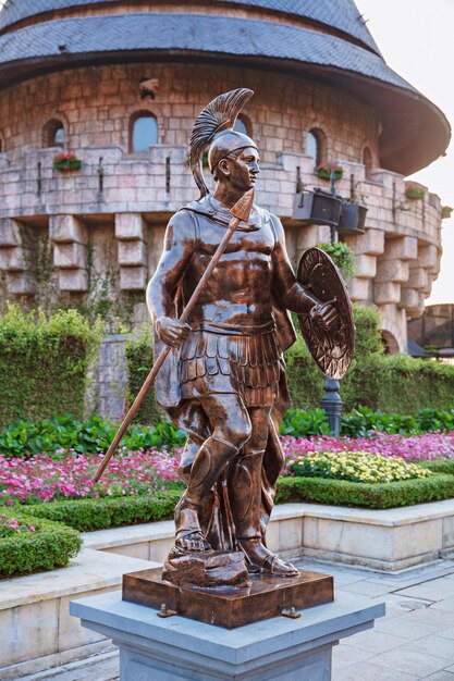 Danang, Vietnam Februar - 21., 2019: Statue des römischen Kaisers im französischen Dorf, Sun World Ba na Hills