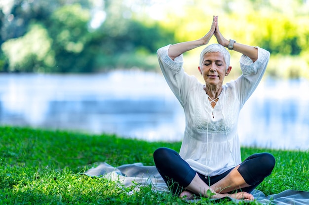 Dankbarkeit üben durch Meditation