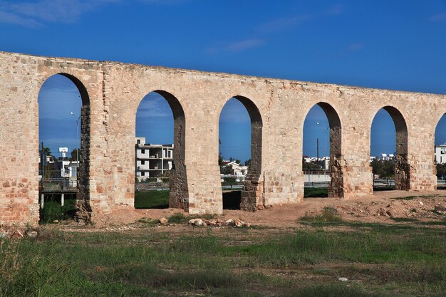 Das alte Aquädukt in Larnaca, Zypern