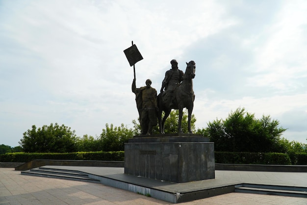 Das Bogdan-Khitrovo-Denkmal in der Innenstadt von Ulyanovsk Crown Avenue