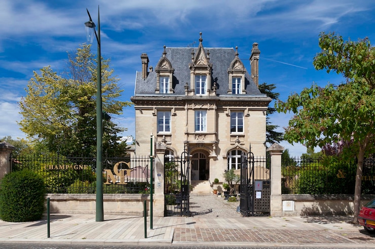 Foto das champagnerhaus michel gonet in epernay.