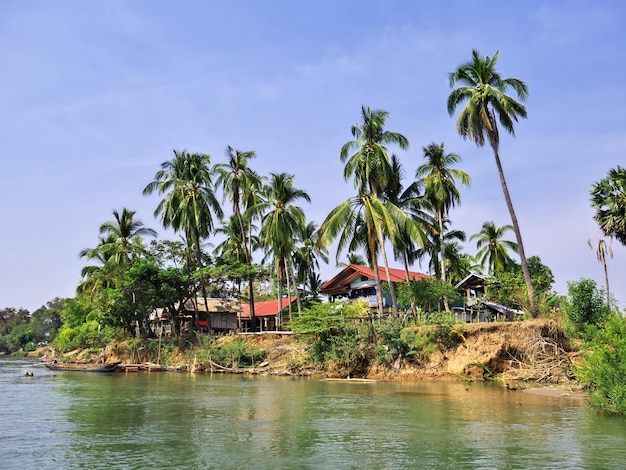 Das Dorf am Mekong Champasak Laos