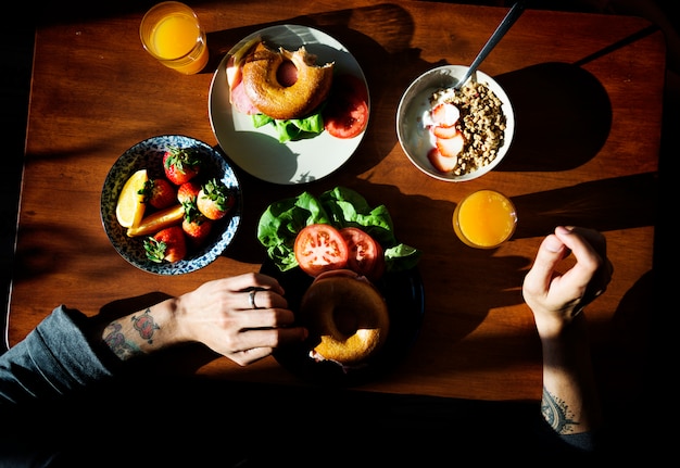 Foto das frühstück ist gut für die gesundheit.