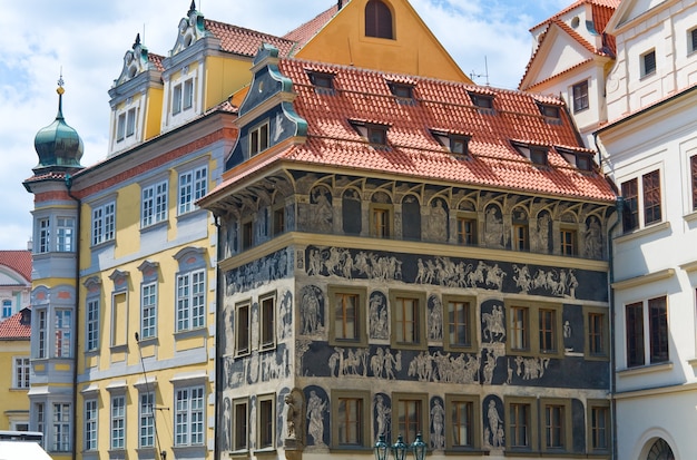 Das Haus mit Sgraffito-Kunst in Prag