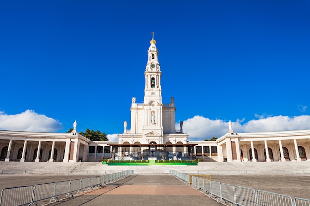 Das Heiligtum von Fatima, auch bekannt als die Basilika Unserer Lieben Frau von Fatima, Portugal