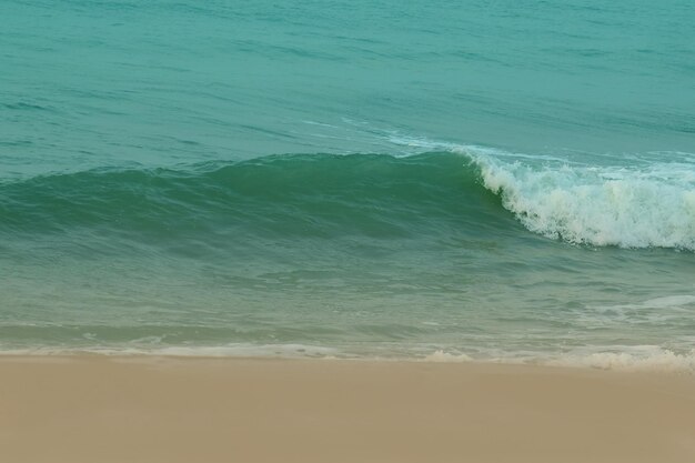 Das Hintergrundbild ist Meer und Sand