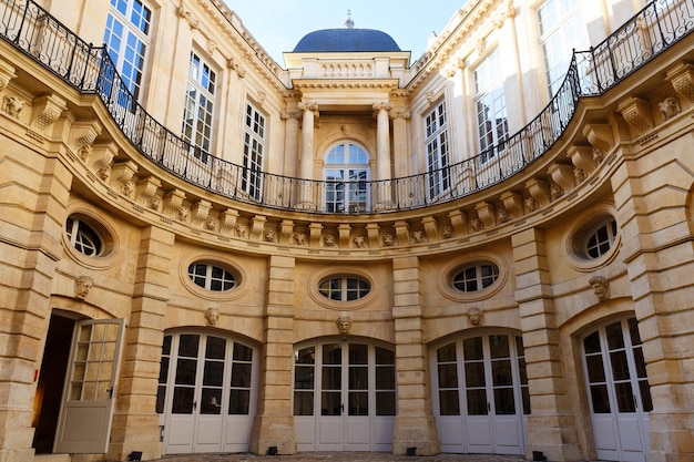 Das historische Gebäude des Berufungsgerichts von Paris wurde 1654 für Katharina von Beauvais in Paris, Frankreich, erbaut