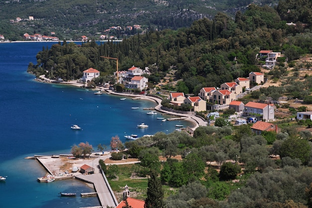 Das kleine Dorf an der Küste der Adria, Kroatien