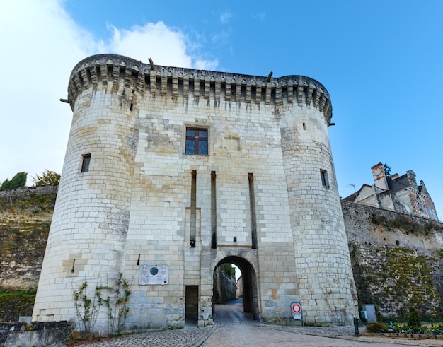 Das Königliche Tor am Eingang der Zitadelle. Königliche Stadt Loches Frankreich.