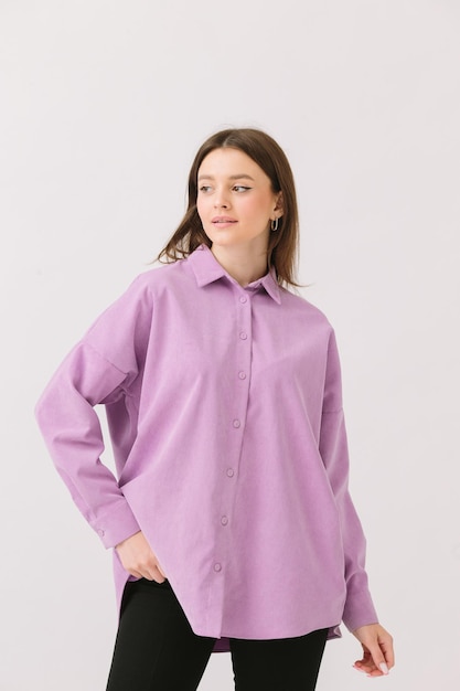 Das langärmlige Button-Down-Shirt in Lavendel