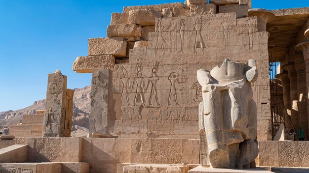 Das Ramesseum ist der Gedenktempel oder Totentempel von Pharao Ramses II Luxor Egypt