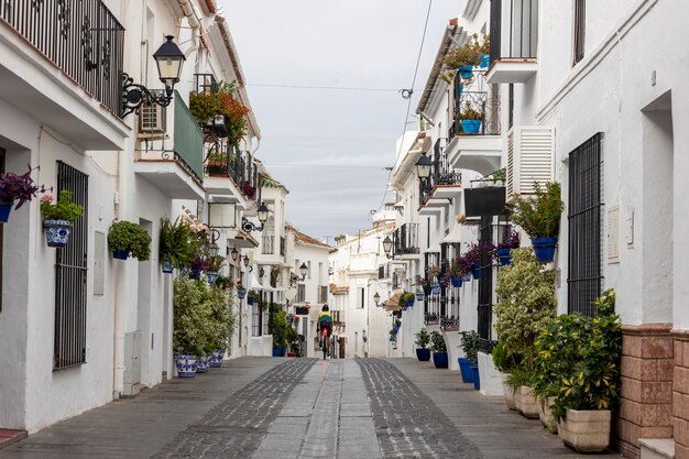 Foto das schöne und charmante weiße dorf mijas