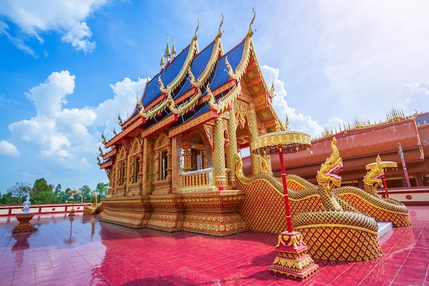 Das Schöne von Wat Pipatmongkol ist ein buddhistischer Tempel